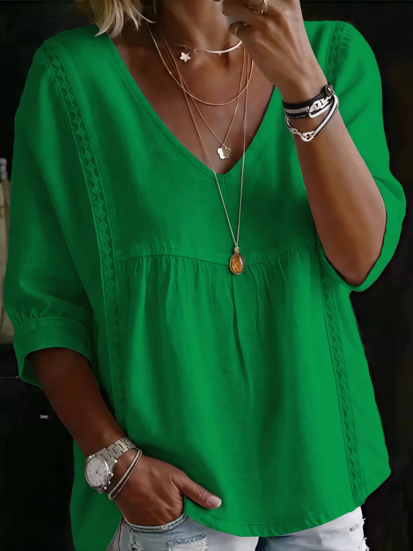 Blusa Casual Oversize Escote V con Encaje – Ligera, Fresca y Elegante para Primavera y Verano