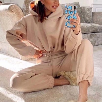 Conjunto "Cozy Comfort": Sudadera Oversized y Joggers de Tacto Suave