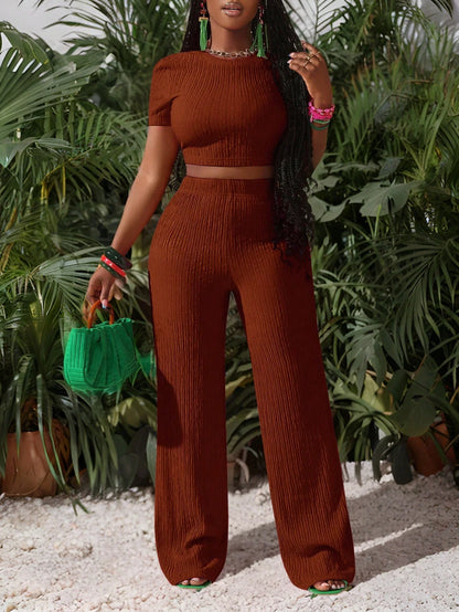 Conjunto "Vintage Flow": Top de Manga Corta y Pantalón Wide-Leg