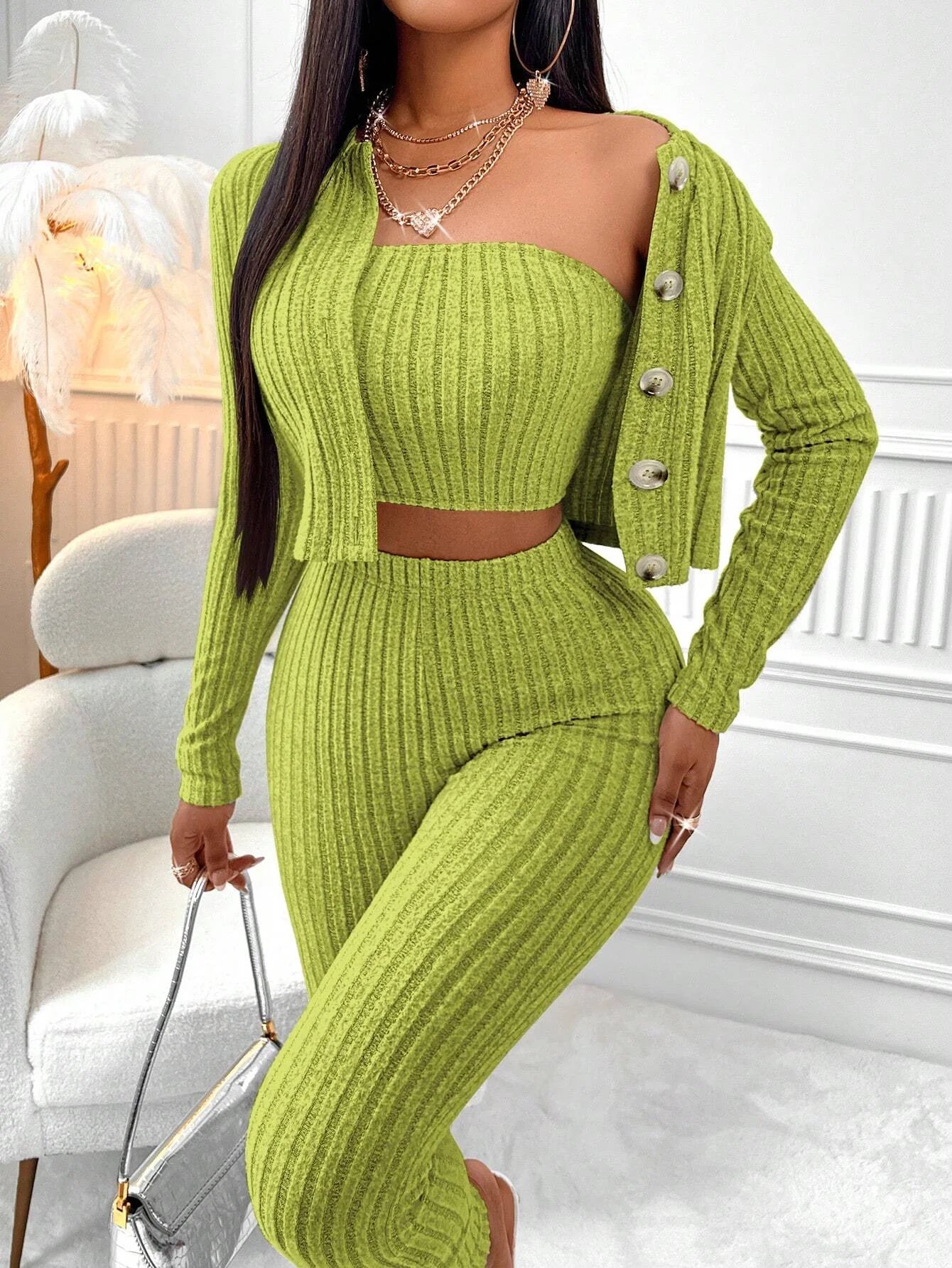 Conjunto Versátil 3-en-1: Elegancia Total para tu Día a Día