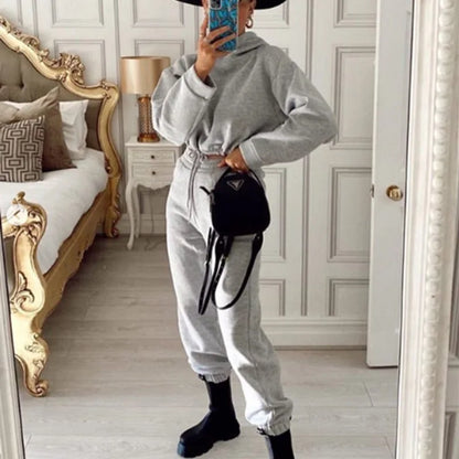 Conjunto "Cozy Comfort": Sudadera Oversized y Joggers de Tacto Suave